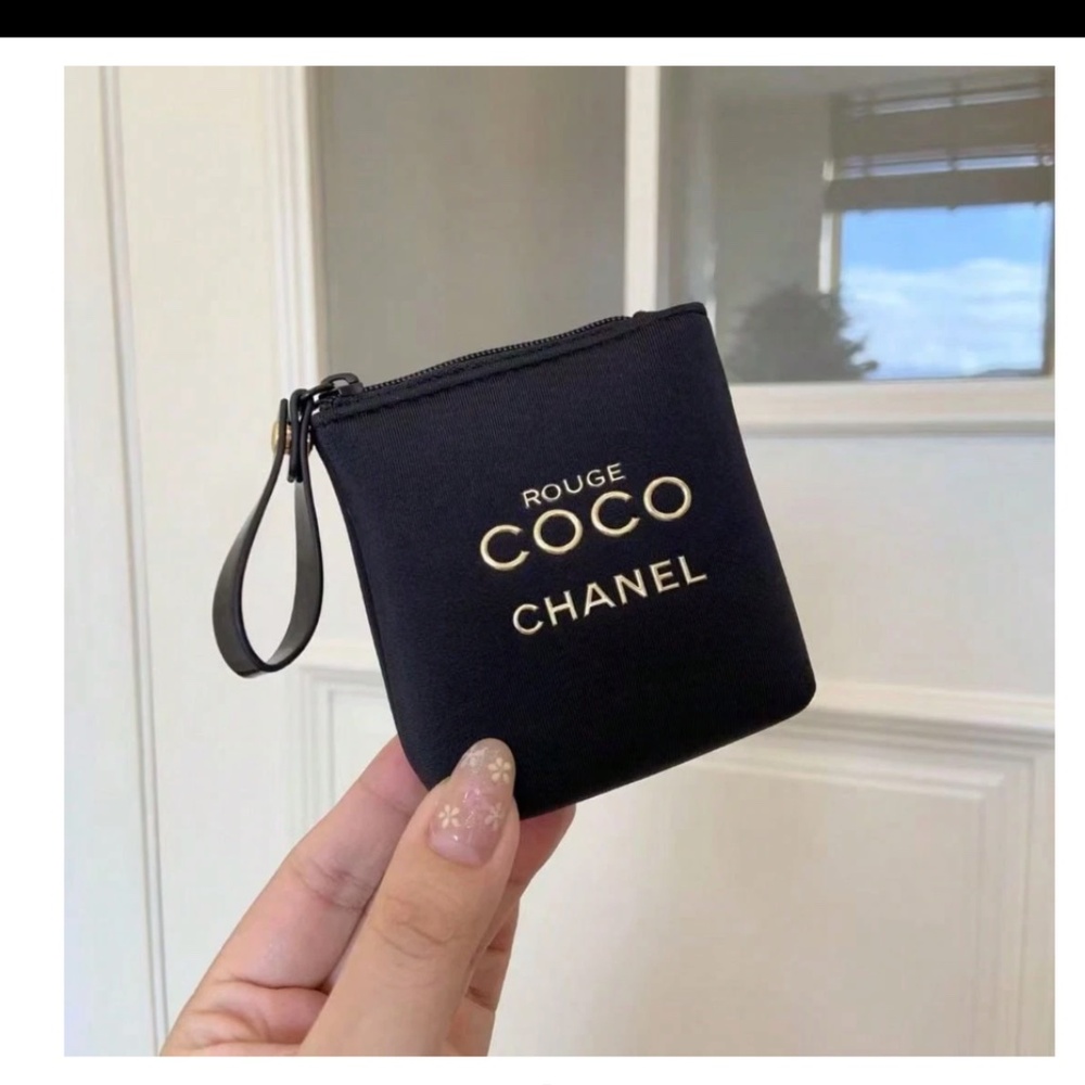 New CHANEL  Black Mini Makeup Bag Lipstick Organizer Coin Pouch - Picture 5 of 5